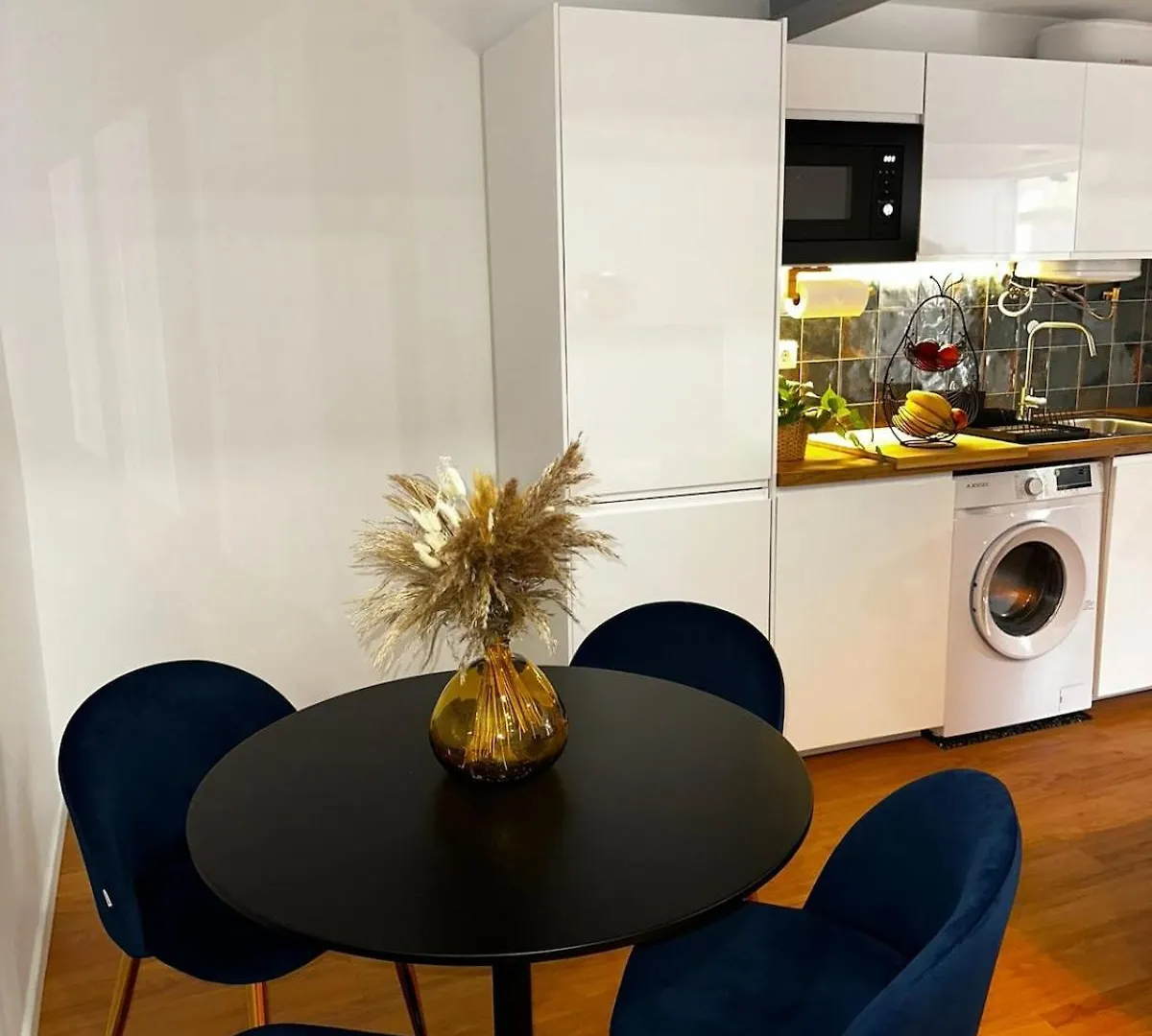 Amadora Flat 1 Apartment